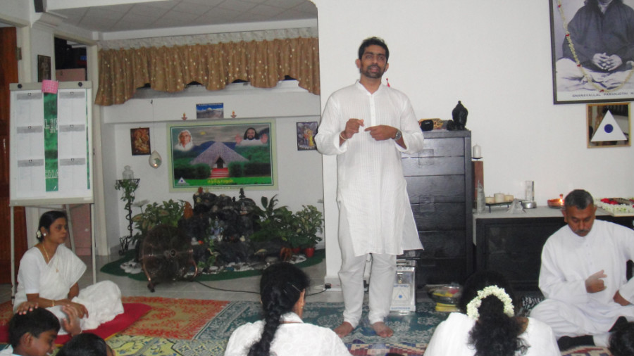 16 Mei Ganaselvar Kalidas Sharing his Experience and Value of Meditation
